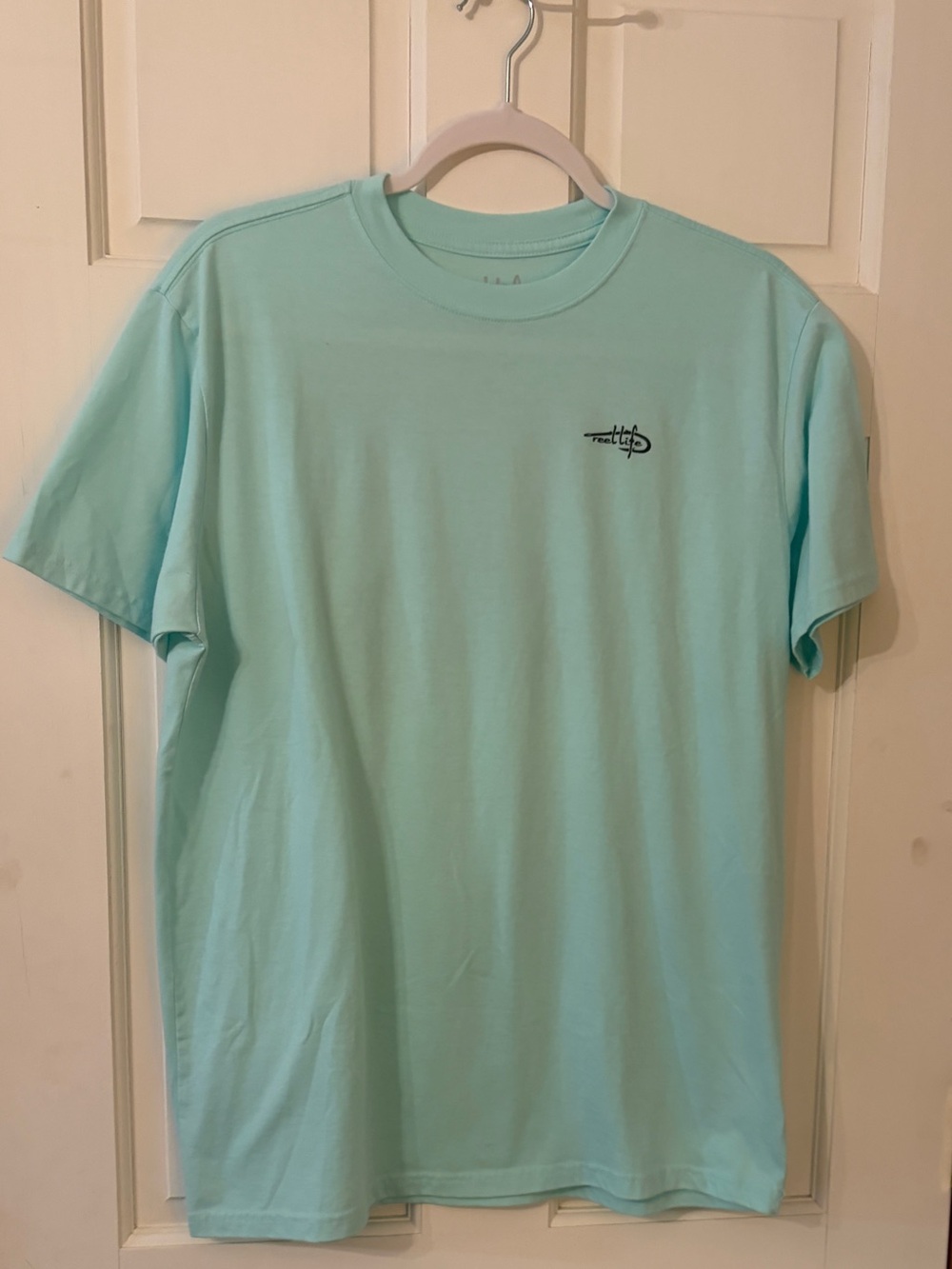 Reel Life Men's Graphic T-Shirt - "Raised on the Water" . Mens Size L